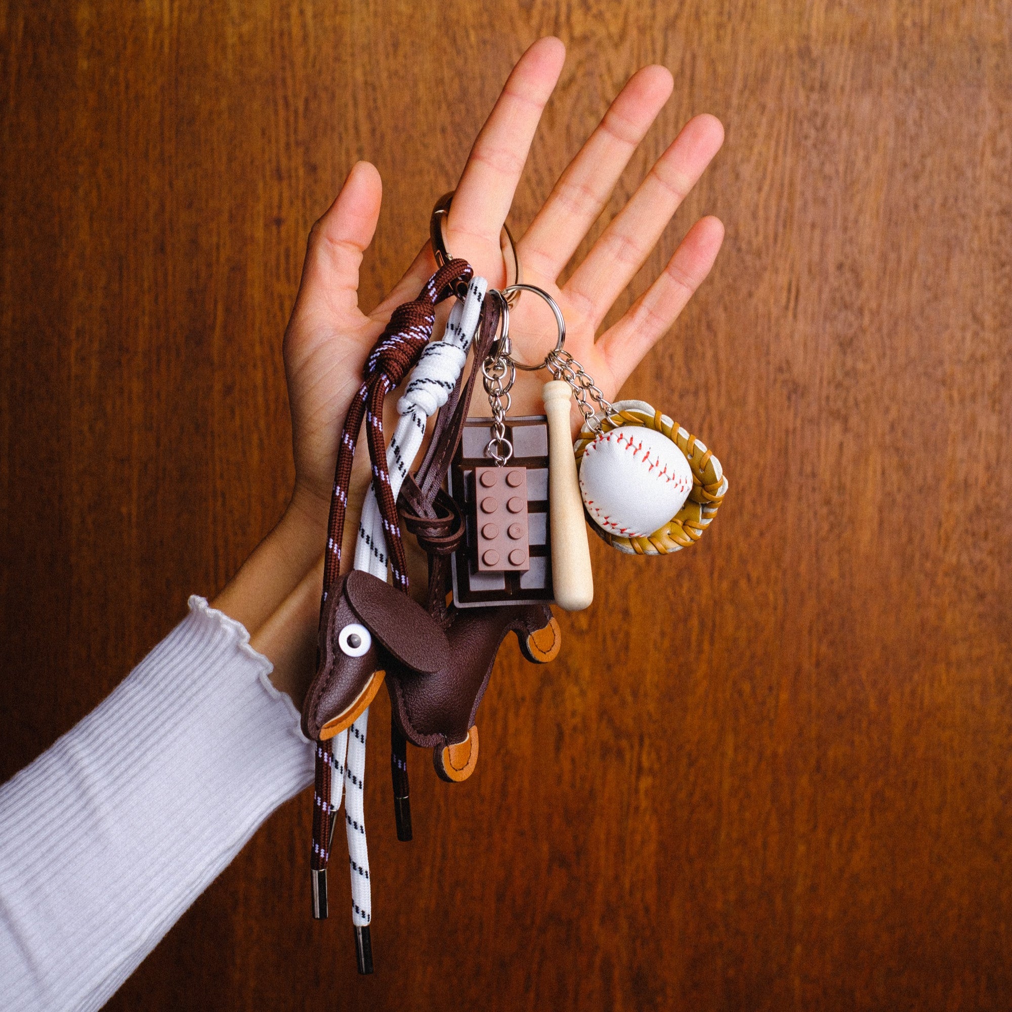 DACKEL CHOCOLATE CHARM